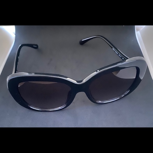 Sunglasses - Picture 5 of 12